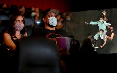 Αρση lockdown: Πρόταση για άνοιγμα μουσείων, σινεμά, θεάτρων - Πότε ανοίγει ο αθλητισμός
