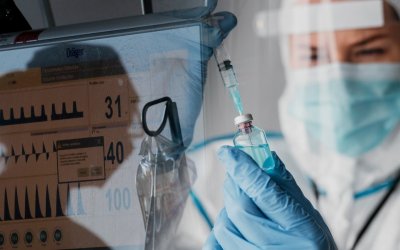 Υποχρεωτικός εμβολιασμός: Στο Μαξίμου το πόρισμα της Επιτροπής Βιοηθικής - Τι προβλέπει