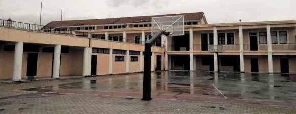 Διευθυντής Πετρίτσειου Γυμνασίου Ληξουρίου: "Στα όρια της εγκατάλειψης το ιστορικό κτίριο του σχολείου που "πληγώθηκε" απο τους σεισμούς "