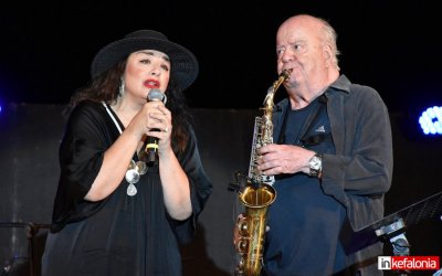 "Μαγική" βραδιά στο Αργοστόλι με το χρυσό σαξόφωνο του Γιώργου Κατσαρού και την αισθαντική φωνή της TEREZA! (εικόνες/video)