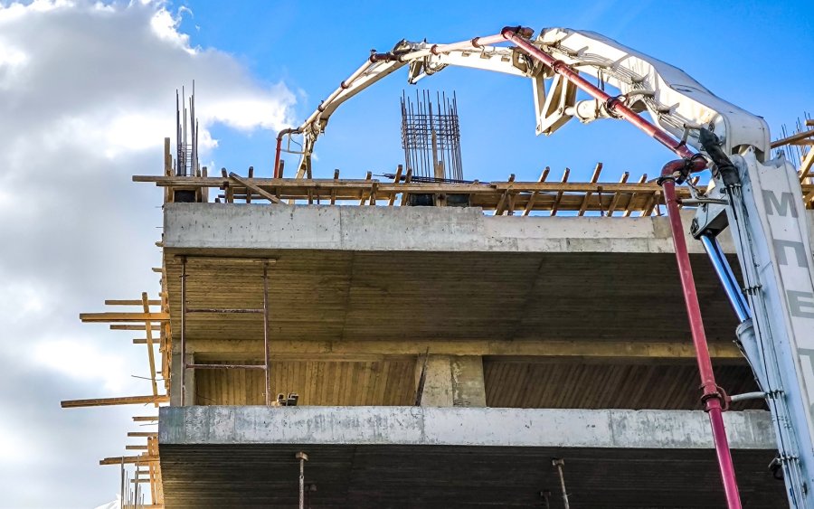 Μέτρα για τη στεγαστική κρίση: Τι αλλάζει για ιδιοκτήτες, ενοικιαστές και κατασκευαστές