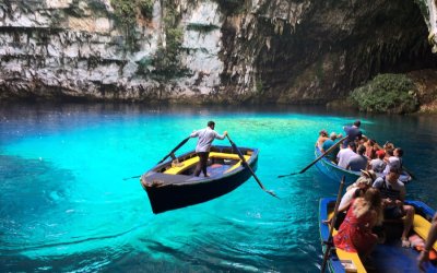 Για άλλη μια μέρα μη διαθέσιμα τα σπήλαια στους ελεύθερους επισκέπτες, ελέω κρουαζιέρας