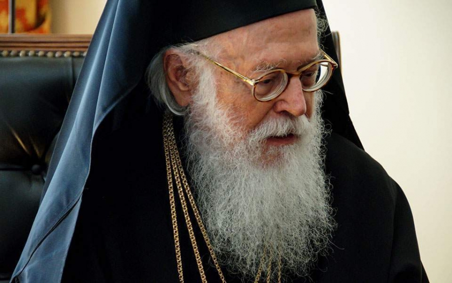 Αρχιεπίσκοπος Αναστάσιος: Εκτελέστε τα θρησκευτικά σας καθήκοντα από το σπίτι