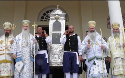 Απευθείας Μετάδοση: Αρχιερατική Πανηγυρική Θεία Λειτουργία από τον Αγιο Γεράσιμο στα Ομαλά