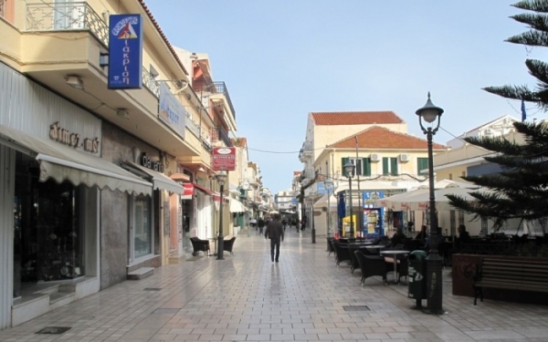 Το ωράριο λειτουργίας καταστημάτων τις Κυριακές & Αργίες για την θερινή περίοδο