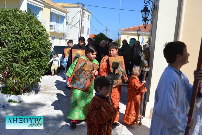 Η Λιτάνευση των Ιερών Εικόνων στον Άγιο Νικόλαο Μηνιατών