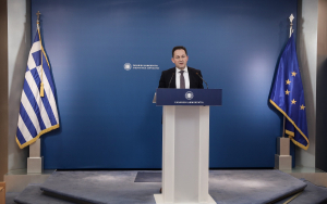 Κορονοϊός: Νέα μέτρα για την είσοδο στη χώρα από τα χερσαία σύνορα ανακοίνωσε ο Πέτσας