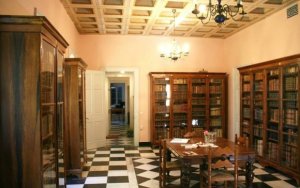 Ιακωβάτειος: Το έκθεμα του Φεβρουαρίου "Η συλλογή βιβλίων των αδελφών Τυπάλδων Ιακωβάτων"