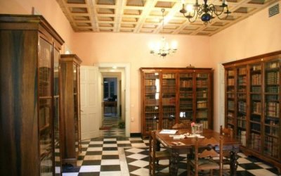 Ιακωβάτειος: Το έκθεμα του Φεβρουαρίου "Η συλλογή βιβλίων των αδελφών Τυπάλδων Ιακωβάτων"