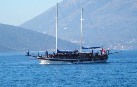 Έκτακτο: Συνέλαβαν 77 λαθρομετανάστες στη Σάμη