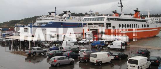 Kατάκολο: Βούλιαξε το λιμάνι από τις νταλίκες - Απίστευτη ταλαιπωρία για την πορθμιακή σύνδεση