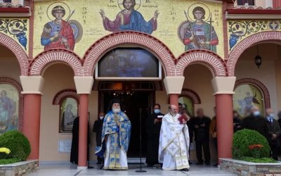 Η πιο high-tech εκκλησία στην Ελλάδα βρίσκεται στη Λάρισα -Video wall, on line κερί, δωρεάν rapid test