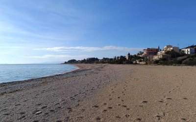 Διπλή προβολή της παραδεισένιας Παραλίας της Σκάλας από την Χριστίνα Σούζη!