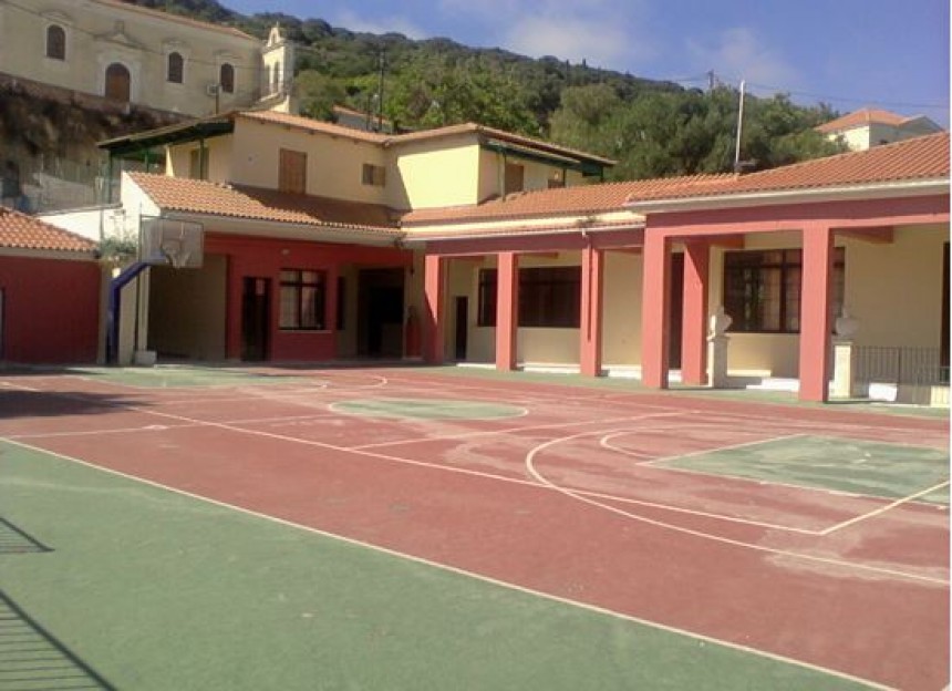 Συγχαρητήριο μήνυμα για τους επιτυχόντες στην Τριτοβάθμια Εκπαίδευση που υπήρξαν μαθητές του Γυμνασίου Αγίας Θέκλης