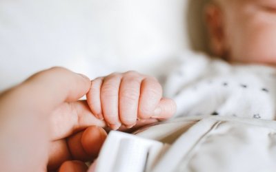 Οι Ευρωπαίοι δεν κάνουν...παιδιά: Ιστορικών διαστάσεων μείωση γεννήσεων λόγω πανδημίας