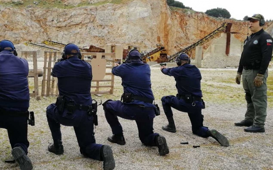 Μετεκπαίδευση στελεχών Λιμενικού Σώματος στην Κεφαλονιά (εικόνες)