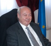 Συγχαρητήριο μήνυμα του Δημάρχου Αλέξανδρου Παρίση στους επιτυχόντες