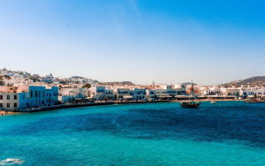 Καμπανάκι λοιμωξιολόγων: Φαινόμενα τύπου Μυκόνου θα φέρουν lockdown στον τουρισμό