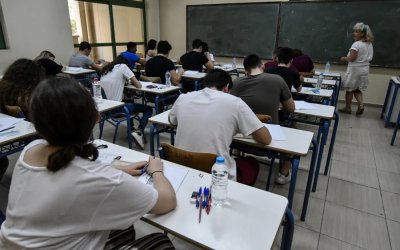 Λήγουν σήμερα τα μαθήματα στα Λύκεια: Πότε ξεκινούν οι εξετάσεις, τι ισχύει για Γυμνάσια και Δημοτικά