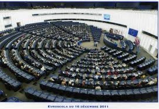 ΕΛΜΕΚΙ: Ημερίδα EUROSCOLA: προκλητική χειραγώγηση της νέας γενιάς