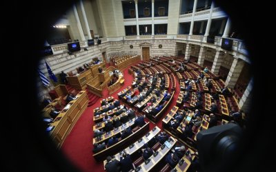 Απόδημοι: Με 201 «ναι» εγκρίθηκε η επιστολική ψήφος