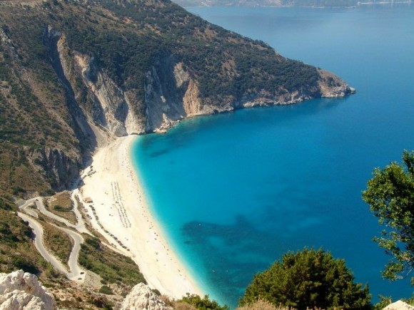 Προβολή Ντοκιμαντέρ : "Τα Λουλουδια του Πελάγους", στον Πόρο