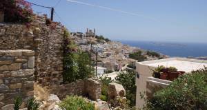 To inkefalonia ταξιδεύει: Στα σοκάκια της Άνω Σύρας! 