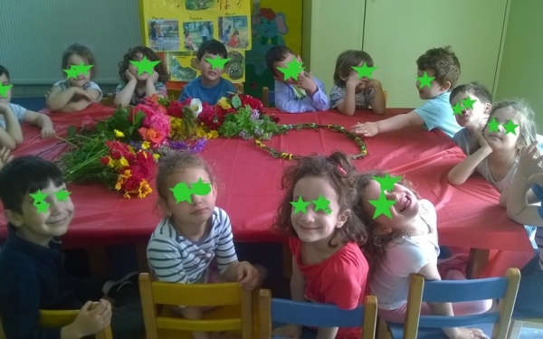 Γιόρτασαν την Πρωτομαγιά στο "ΚΟΚΚΙΝΟ ΜΠΑΛΟΝΙ"