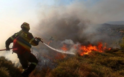 Πέντε εστίες φωτιάς σε Θηνιά και Λαγκάδα! (Ανανεωμένο)