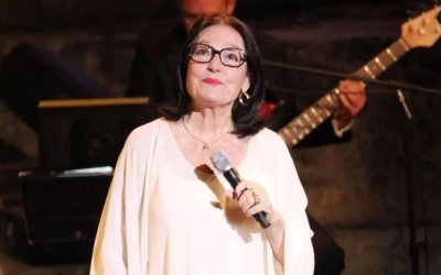Νάνα Μούσχουρη: Η συγκλονιστική εξομολόγηση της για τον καρκίνο