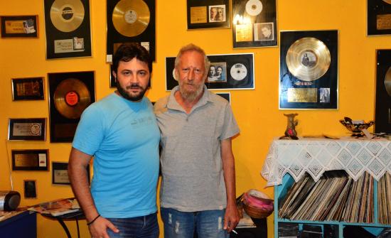 Μια εκ βαθέων συνέντευξη του διακεκριμένου Κεφαλονίτη στιχουργού Σαράντη Αλιβιζάτου στην «Ελλάς του… 2014!»