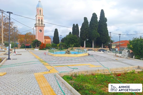 Προχωρούν οι εργασίες ανάπλασης της πλατείας των Κεραμειών