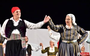 Αργοστόλι: Υπέροχη παράσταση! Ο Πολιτιστικός Σύλλογος ''Ο Μπάλλος'', μας χόρτασε χορό και λαογραφία! (video)