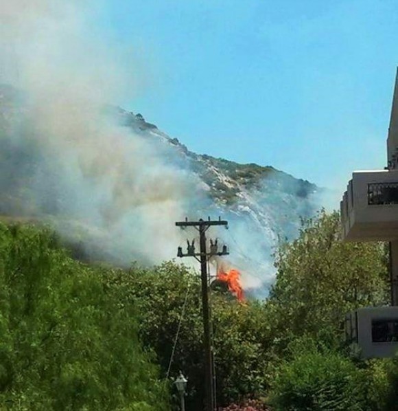 Υπό έλεγχο η πυρκαγιά στον Κατελειό