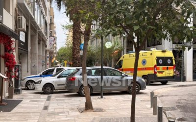 Θρίλερ στο κέντρο της Αθήνας: Νεκρή γυναίκα σε ακάλυπτο πολυκατοικίας – «Άκουσα κραυγές και σπάσιμο τζαμαρίας»
