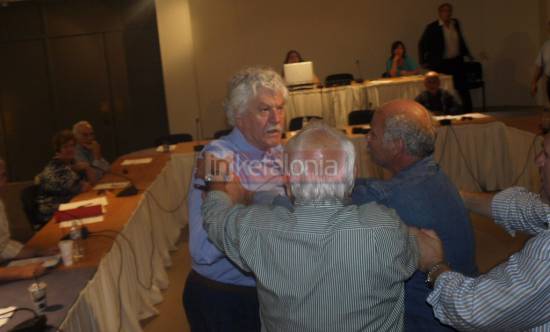 Πανδαιμόνιο στο Δημοτικό Συμβούλιο: Επεισόδιο Κοτσιλίνη με πολίτη