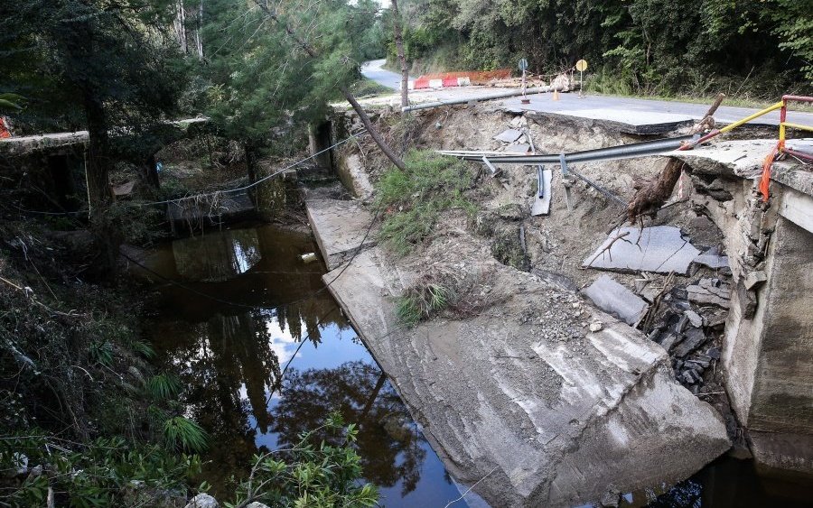 Κέρκυρα: Πλημμύρισαν σπίτια και επιχειρήσεις, φούσκωσε φραγμένο ρέμα
