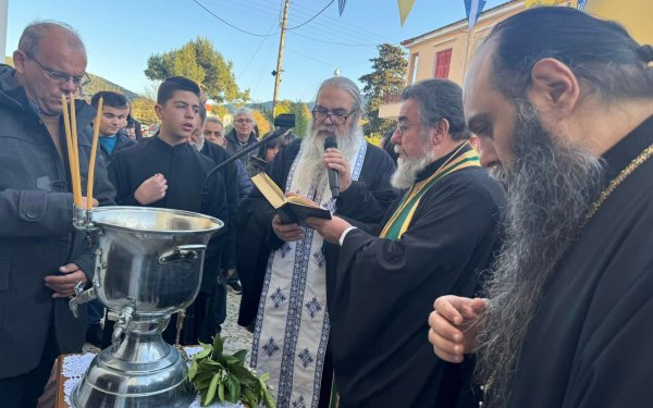 Με πίστη και ευγνωμοσύνη: Ο Αγιασμός του Μητροπολιτικού Ναού Ιθάκης μετά τις επισκευές