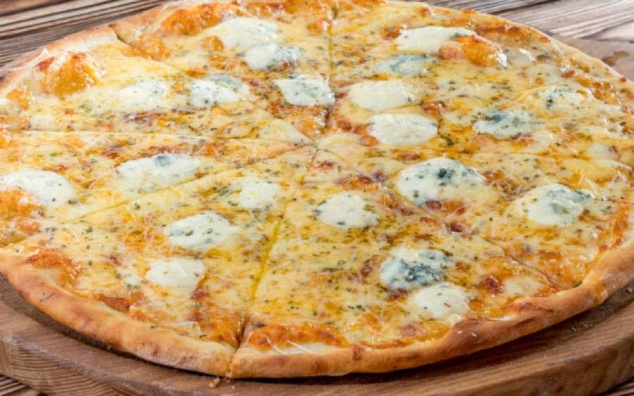 Η αυθεντική συνταγή για πίτσα «4 τυριά» -Η απόλυτη ιταλική γεύση, τα συστατικά της επιτυχίας
