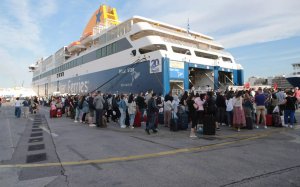 Ανεστάλη η απεργία στα πλοία – Έκανε πίσω η ΠΕΝΕΝ