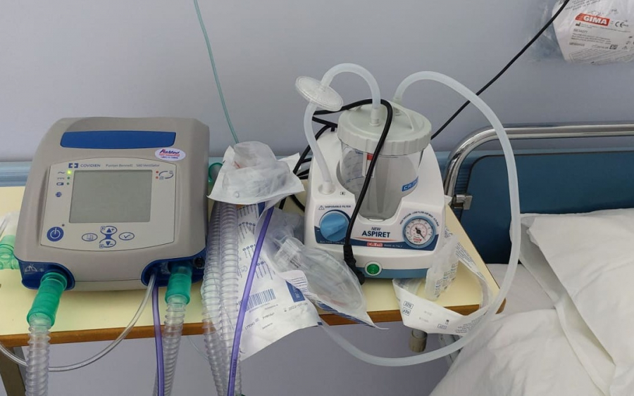 Με την παράδοση φορητού αναπνευστήρα και Μ.Α.Π. ολοκληρώθηκε η καμπάνια crowdfunding "Αναπνευστήρας για το Νοσοκομείο Κεφαλονιάς"