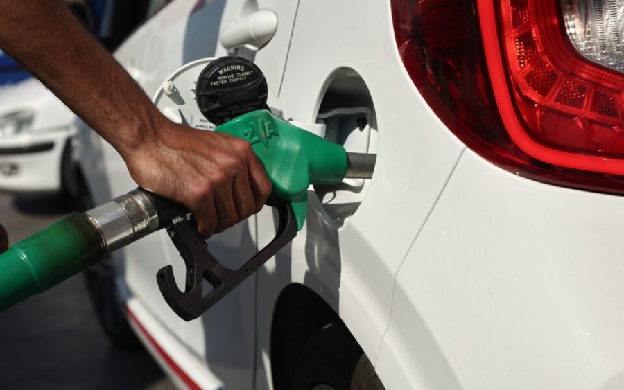 Καύσιμα: Τα μέτρα που εξετάζει η κυβέρνηση για συγκράτηση των τιμών