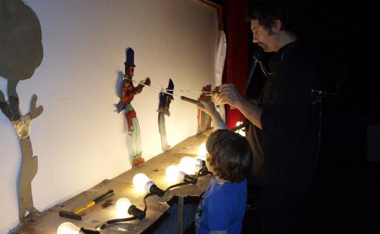 Θέατρο Σκιών Μελισσηνού: Η… μαγεία πίσω από τον μπερντέ!