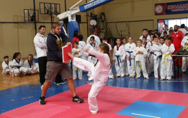Ευχαριστήριο για τους αγώνες Tae kwon Do «Θωμάς Τσακαρισιάνος» στο Αργοστόλι