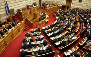 Βουλή: Υπερψηφίστηκαν τα μέτρα στήριξης για τους πληγέντες από τον «Ιανό»