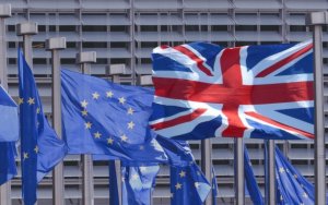 Το Brexit είναι γεγονός: Κατέληξαν σε συμφωνία Ευρωπαϊκή Ενωση και Μεγάλη Βρετανία