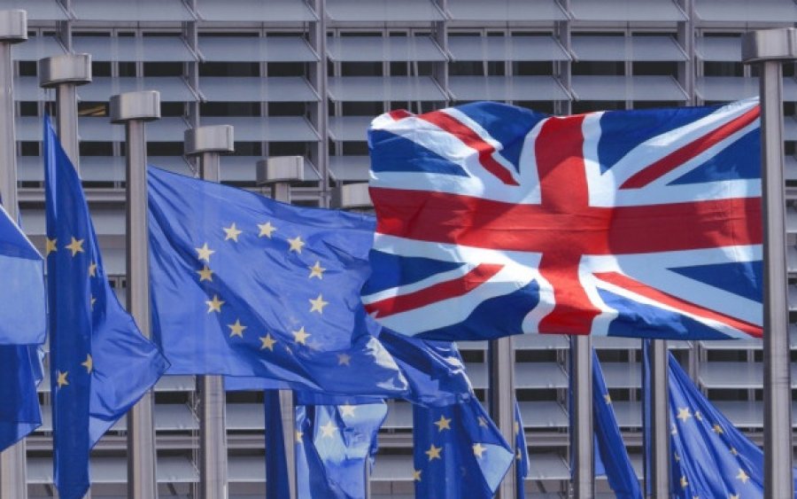 Το Brexit είναι γεγονός: Κατέληξαν σε συμφωνία Ευρωπαϊκή Ενωση και Μεγάλη Βρετανία