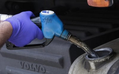 Επίδομα βενζίνης: Ποιοι δικαιούνται από το fuel pass έξτρα μπόνους 15 ευρώ