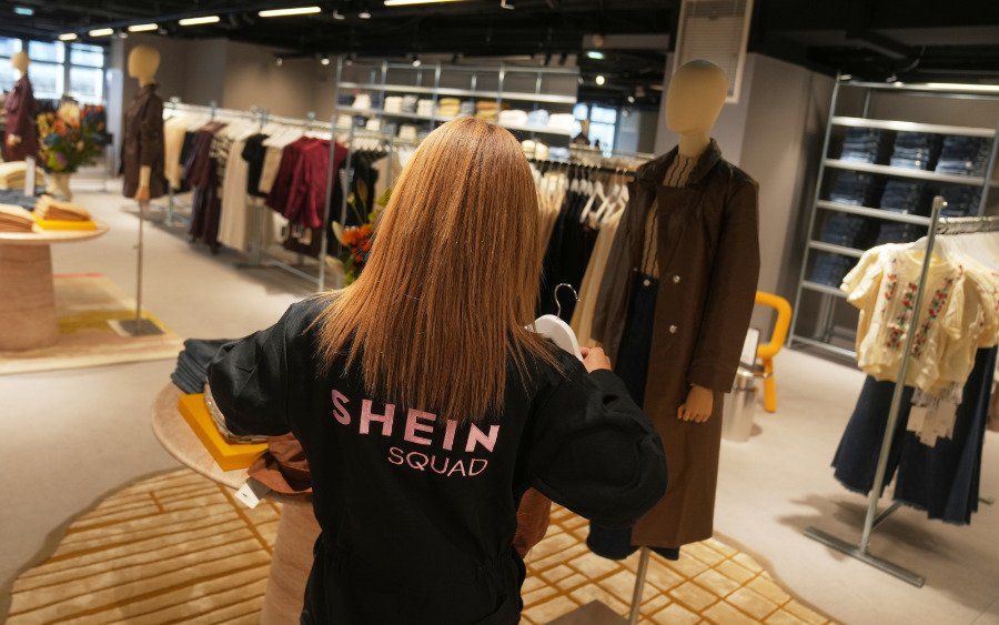 Fast fashion: Το 69% των ρούχων περιέχει τοξικές χημικές ουσίες που προκαλούν από στειρότητα μέχρι καρκίνο