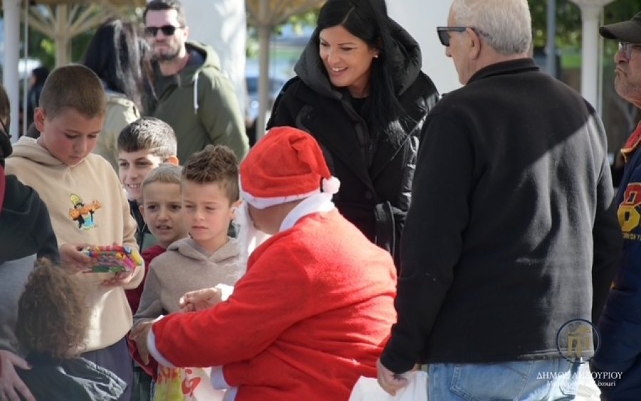 Χριστουγεννιάτικες στιγμές στο Ληξούρι με μουσική, δώρα και εκπλήξεις